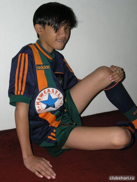 8445_asian-boys-in-shorts-ru-129.jpg